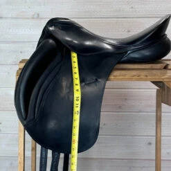 Used Kieffer Orphee TB Dressage Saddle 17/MN 22 Used Kieffer Orphee TB Dressage Saddle 17/MN -Equestrian Supplies Store 317 Flap Length 57358.1683592230