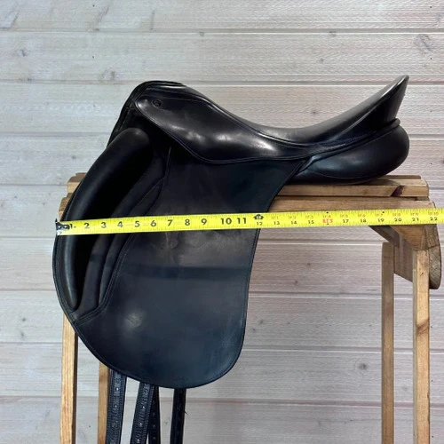 Used Kieffer Orphee TB Dressage Saddle 17/MN 14 Used Kieffer Orphee TB Dressage Saddle 17/MN - Image 12