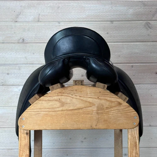 Used Schleese HK Dressage Saddle 17.5/MW 11 Used Schleese HK Dressage Saddle 17.5/MW - Image 9