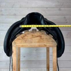 Used Schleese HK Dressage Saddle 17.5/MW 19 Used Schleese HK Dressage Saddle 17.5/MW -Equestrian Supplies Store 327 Front Measurement 90407.1684874708