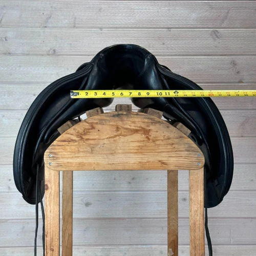 Used Schleese HK Dressage Saddle 17.5/MW 9 Used Schleese HK Dressage Saddle 17.5/MW - Image 7