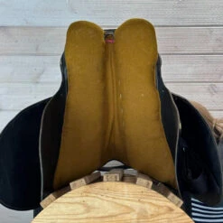 Used Porter's Stockman Drafter Australian Saddle 16/W -Equestrian Supplies Store 328 Channel 73011.1686182224