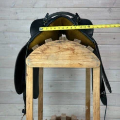 Used Porter's Stockman Drafter Australian Saddle 16/W -Equestrian Supplies Store 328 Front Measurement 50646.1686182229