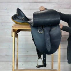 Used Porter's Stockman Drafter Australian Saddle 16/W -Equestrian Supplies Store 328 R Flap 44421.1686182215