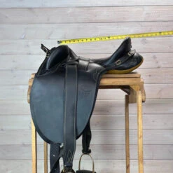 Used Porter's Stockman Drafter Australian Saddle 16/W -Equestrian Supplies Store 328 Seat Measurement 76838.1686182248