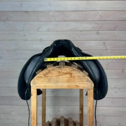 Used Albion SLK Dressage Saddle 17.5/MW 21 Used Albion SLK Dressage Saddle 17.5/MW -Equestrian Supplies Store 329 Front Measurement 73209.1686181187
