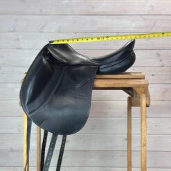 Used Stubben Portos Dressage Saddle 17.5/MW 17 Used Stubben Portos Dressage Saddle 17.5/MW -Equestrian Supplies Store 330 Seat Measurement 63000.1686181845
