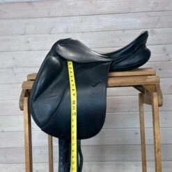 Used Stubben Genesis CL Dressage Saddle 17/N 18 Used Stubben Genesis CL Dressage Saddle 17/N -Equestrian Supplies Store 332 Flap Length 96851.1687460935