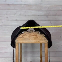 Used Equipe Viktoria Monoflap Dressage Saddle 17.5/W 13 Used Equipe Viktoria Monoflap Dressage Saddle 17.5/W -Equestrian Supplies Store 334 Front Measurement 12178.1687461318