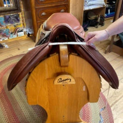 Stubben Ascend Jump Saddle -Equestrian Supplies Store ascend saddle front measure stubben 51565.1640728223