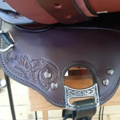 Tucker Horizon Outpost Endurance Saddle 179 -Equestrian Supplies Store horizon endurance saddle rigging marys tucker 33635.1686676578