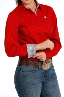Cinch Performance Shirt No Pockets -Equestrian Supplies Store subtle print ls red side MSW9165035 cinch 68055.1689018407